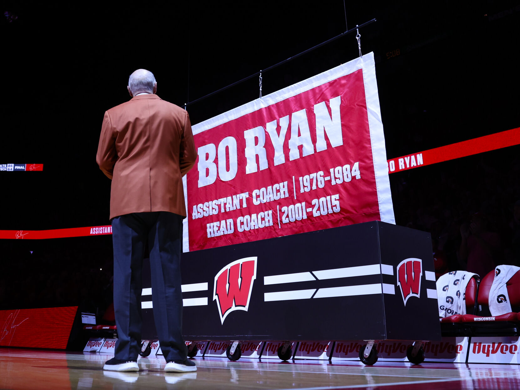 wis-uoa-mbb-111524-0010-11152024212203.jpg